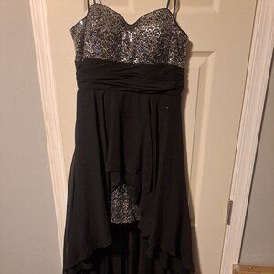 Hailey Logan by Adrianna Papell dress